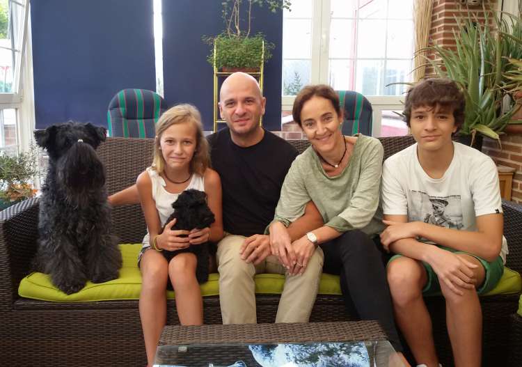 Kerry Blue Terrier. La Familia Barba con Maya.