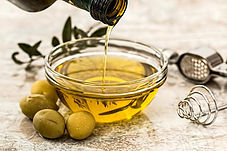 Aceite de oliva para perros - Usos y beneficios 