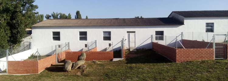 Exteriores de 25 y 45m2 de los Parques Platinum Hotel Canino La Cadiera Exteriores de 25 y 45m2 de los Parques Platinum Hotel Canino La Cadiera