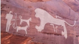 Grabados de perros y humanos datados hace 8.000 9.000 años en Arabia Saudita (PALAEODESERTS SURVEY).