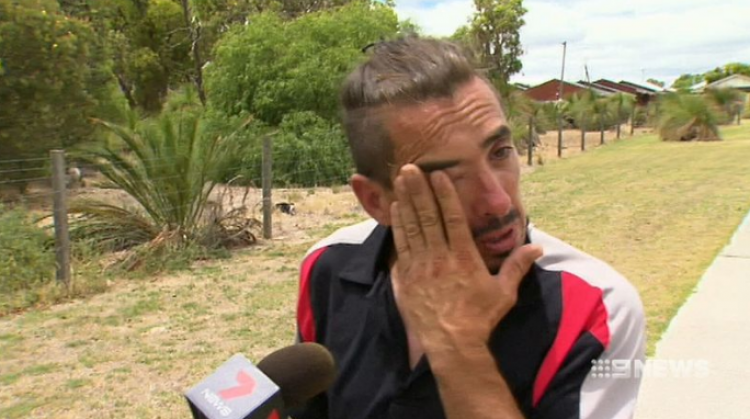 El hombre se quedó sin hogar después de perder a su hijo por fibrosis quística y perder su trabajo.